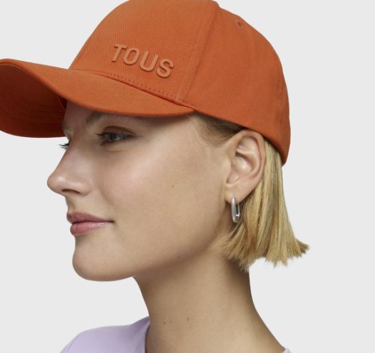 TOUS