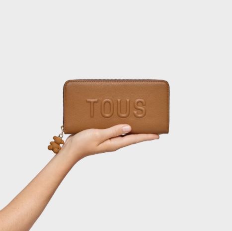 TOUS