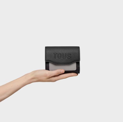 TOUS