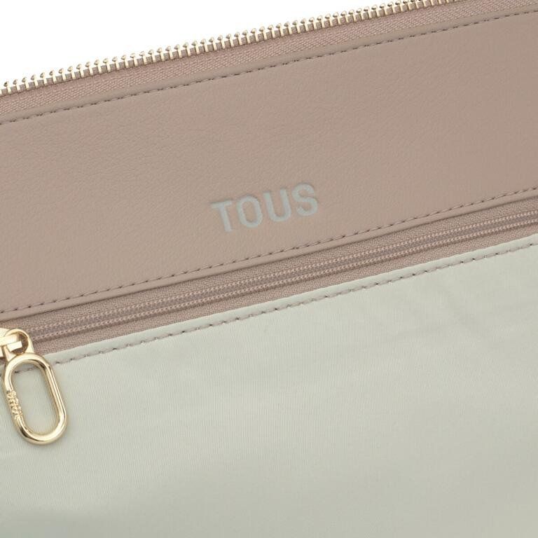 TOUS